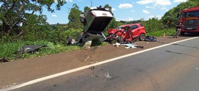 Cantagalo: Uma pessoa morre e três ficam feridas após acidente na BR 277 envolvendo caminhonate de Laranjeiras